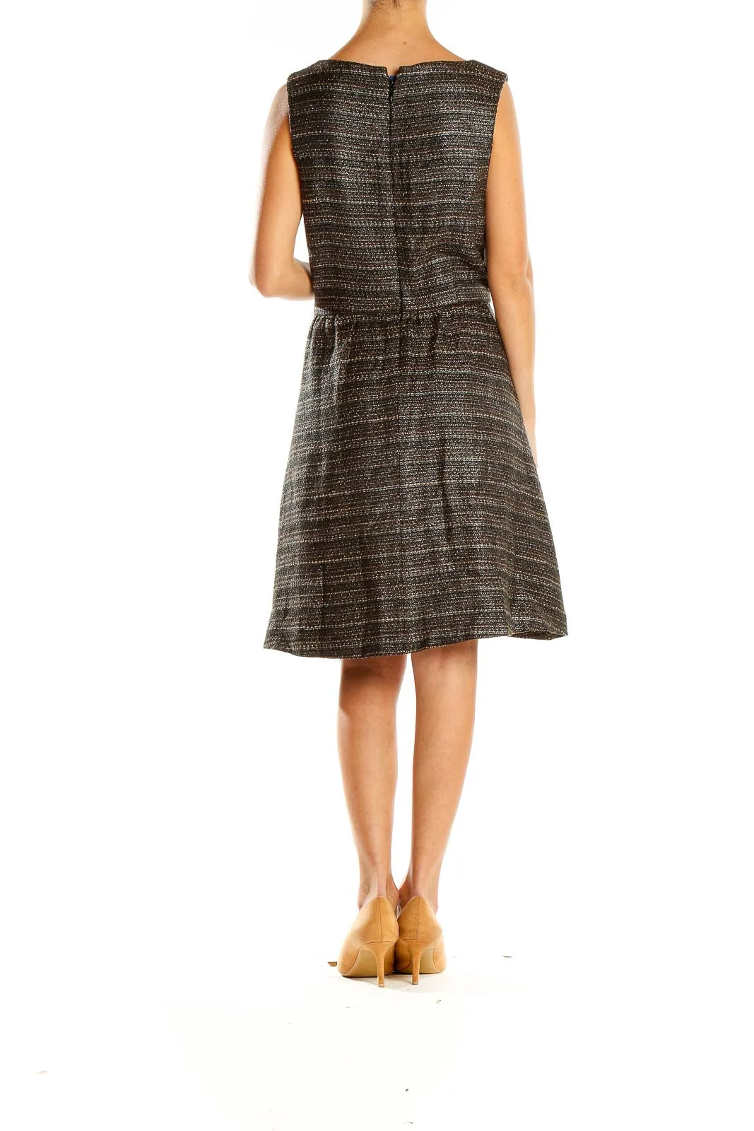 Black Textured V-Neck Sleeveless Midi Dress