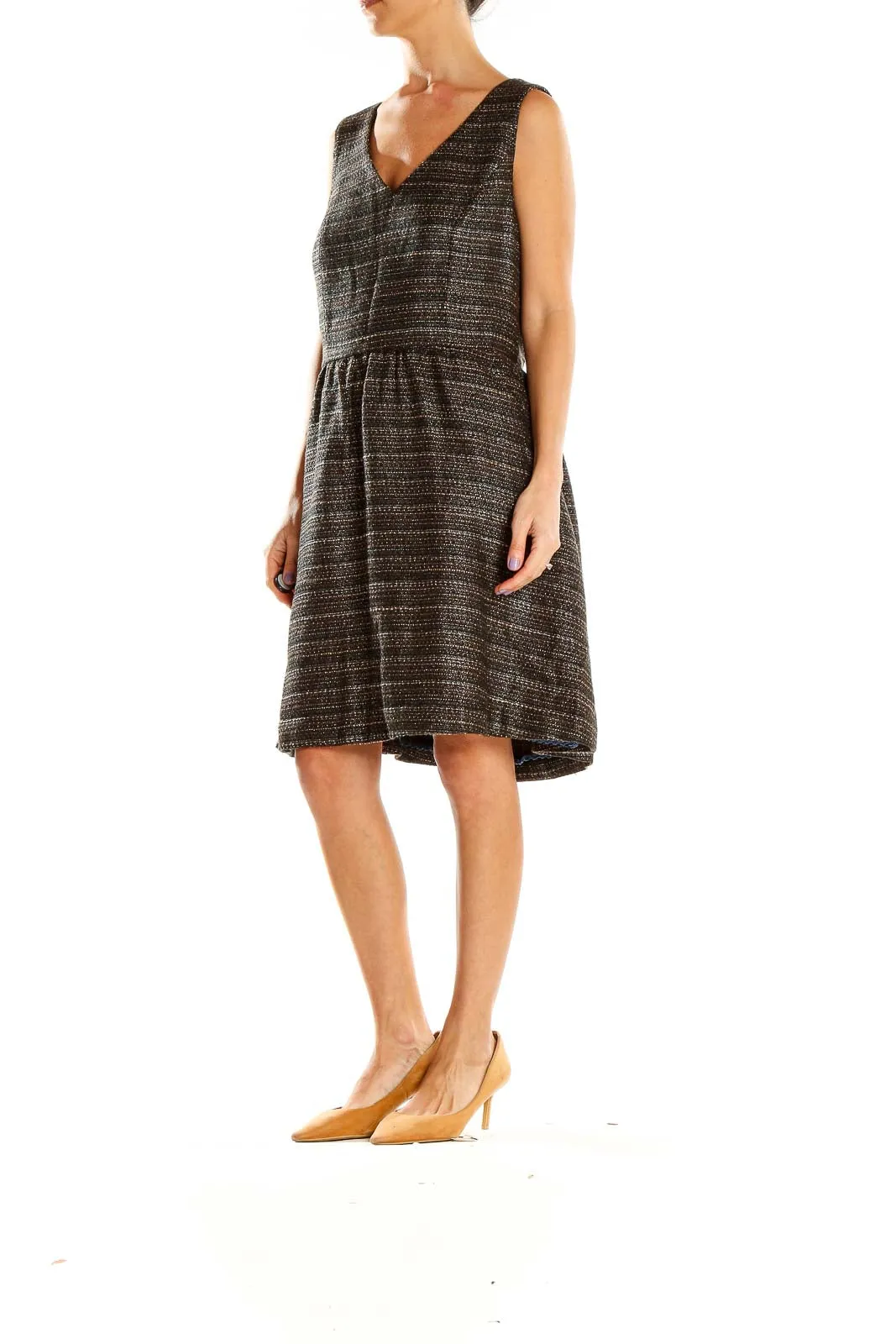 Black Textured V-Neck Sleeveless Midi Dress
